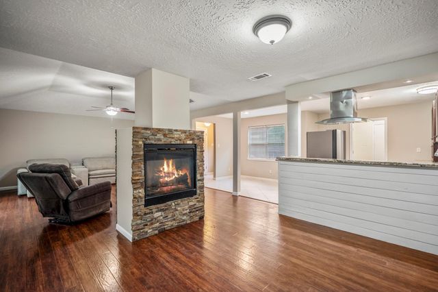 11610 One Token Drive, Houston, TX 77065