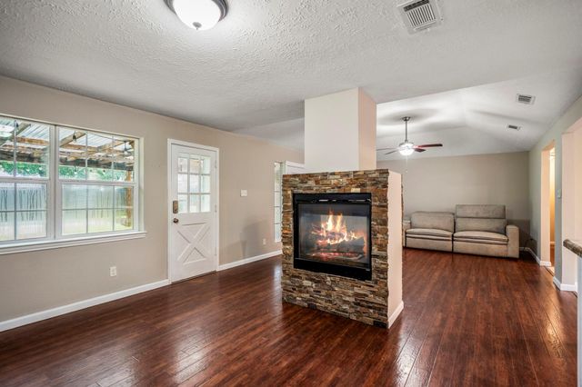 11610 One Token Drive, Houston, TX 77065