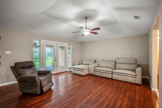 11610 One Token Drive, Houston, TX 77065