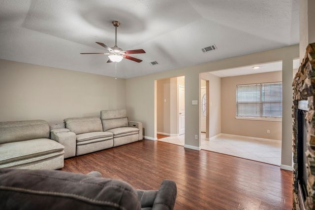 11610 One Token Drive, Houston, TX 77065