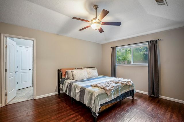 11610 One Token Drive, Houston, TX 77065