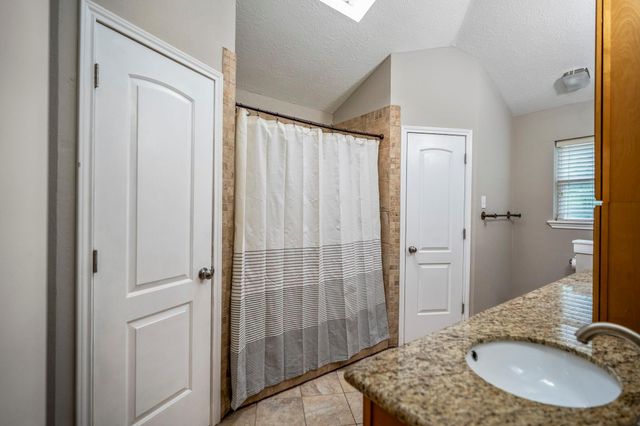 11610 One Token Drive, Houston, TX 77065