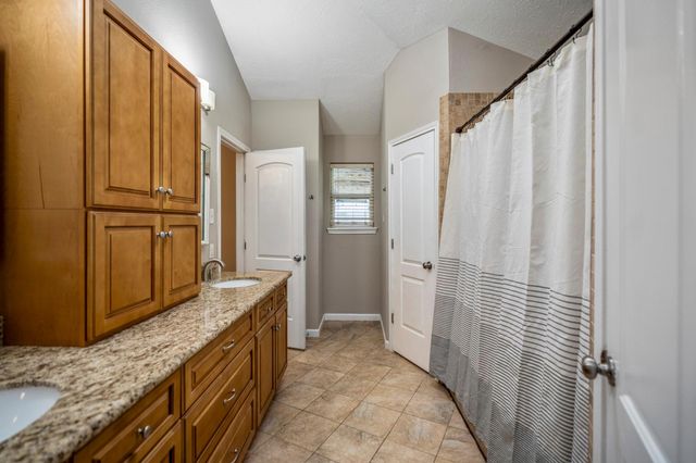 11610 One Token Drive, Houston, TX 77065