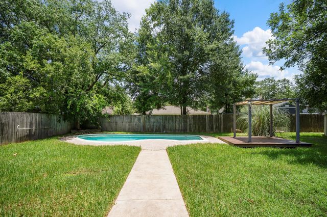 11610 One Token Drive, Houston, TX 77065
