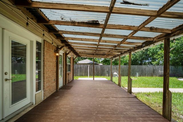 11610 One Token Drive, Houston, TX 77065