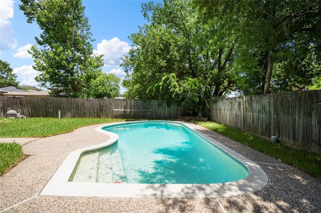 11610 One Token Drive, Houston, TX 77065