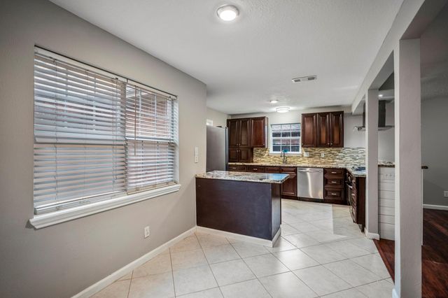 11610 One Token Drive, Houston, TX 77065