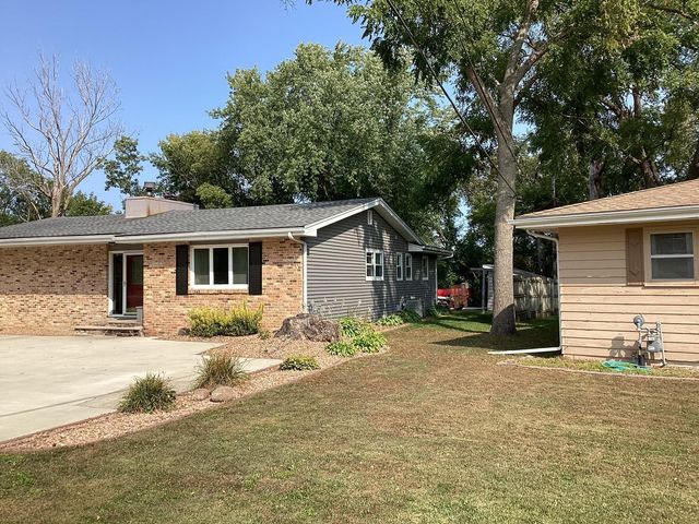 1518 Elm Street, Albert Lea, MN 56007