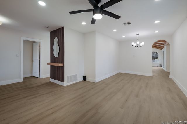 6006 Forest Ledge, San Antonio, TX 78240