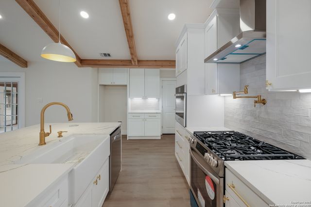 6006 Forest Ledge, San Antonio, TX 78240