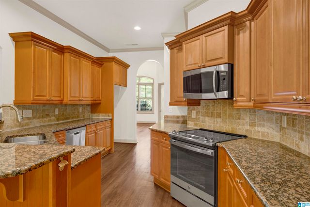 8514 REDWOOD LANE, Helena, AL 35022