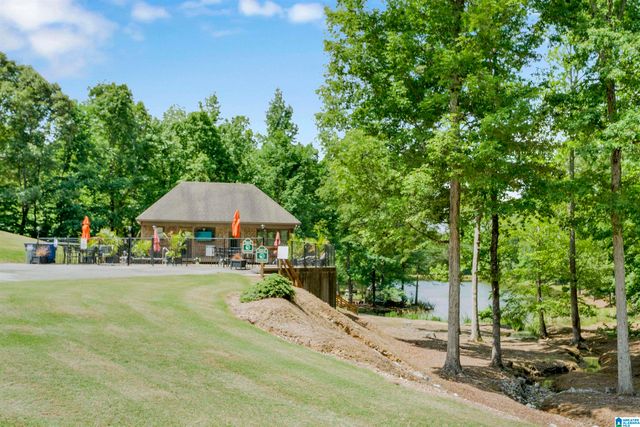 8514 REDWOOD LANE, Helena, AL 35022