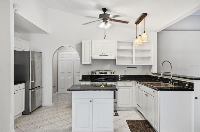 610 N SUMMIT AVENUE, Lake Helen, FL 32744