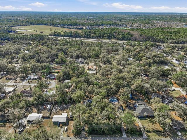 610 N SUMMIT AVENUE, Lake Helen, FL 32744