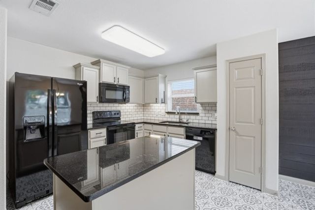 12605 Forest Lawn Road, Rhome, TX 76078