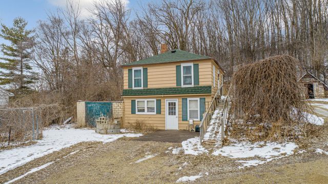 19823 Roberds Lake Boulevard, Faribault, MN 55021