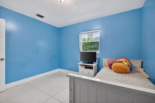 304 Kennedy Street, Jupiter, FL 33458