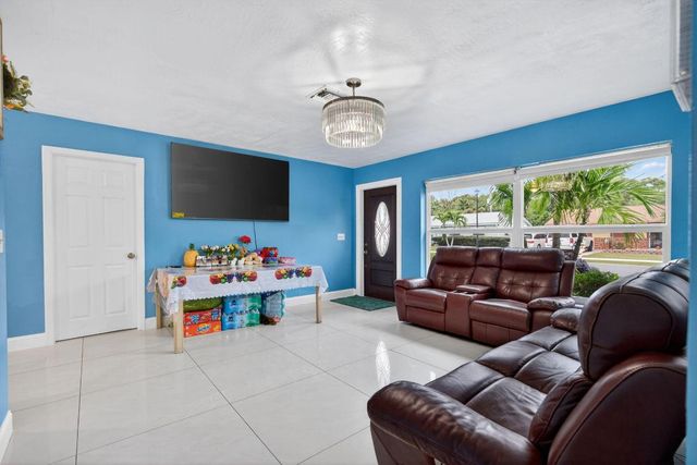 304 Kennedy Street, Jupiter, FL 33458