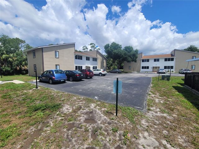 22481 WESTCHESTER BOULEVARD B40, Punta Gorda, FL 33980