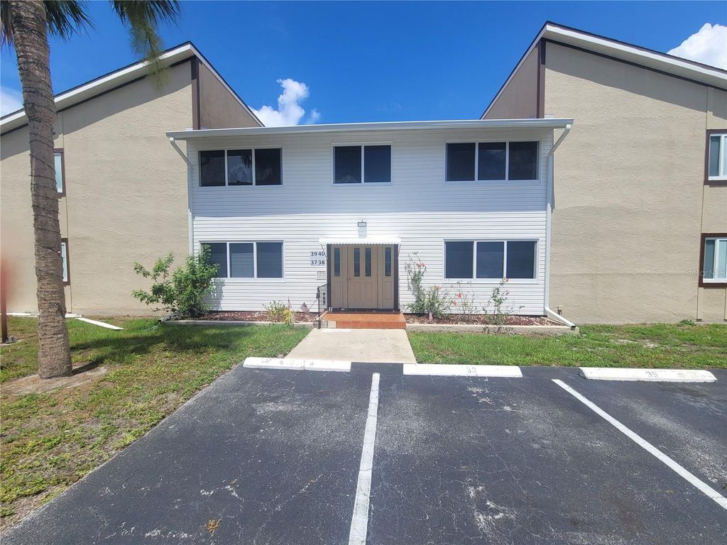 22481 WESTCHESTER BOULEVARD B40, Punta Gorda, FL 33980