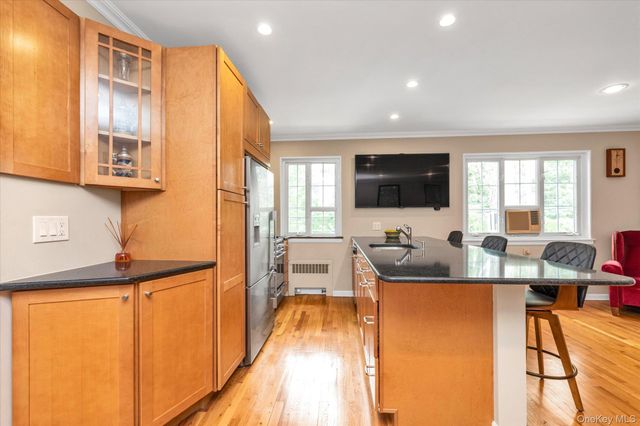 441 W Main Street 3B, Huntington, NY 11743