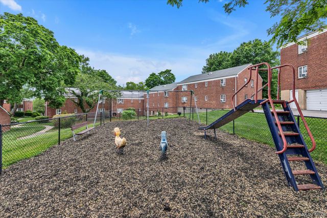441 W Main Street 3B, Huntington, NY 11743