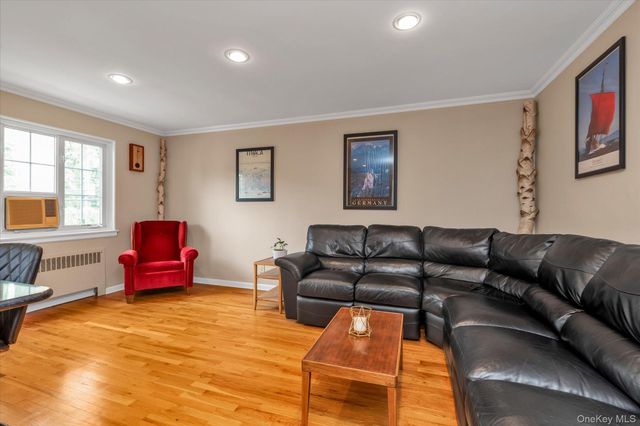 441 W Main Street 3B, Huntington, NY 11743