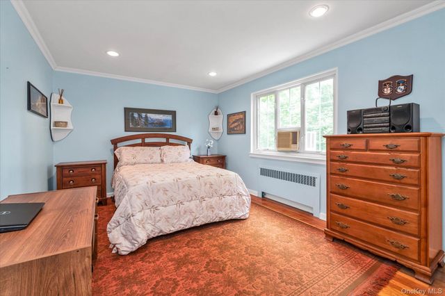 441 W Main Street 3B, Huntington, NY 11743