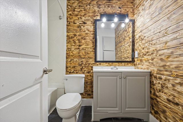 6161 Reims Road 704, Houston, TX 77036