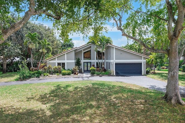 3301 NW 112th Ave, Coral Springs, FL 33065