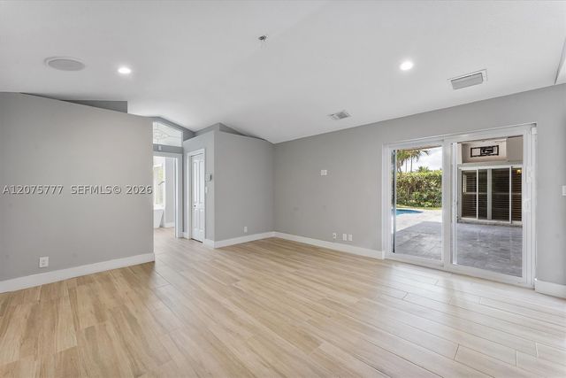 3301 NW 112th Ave, Coral Springs, FL 33065