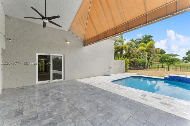 3301 NW 112th Ave, Coral Springs, FL 33065
