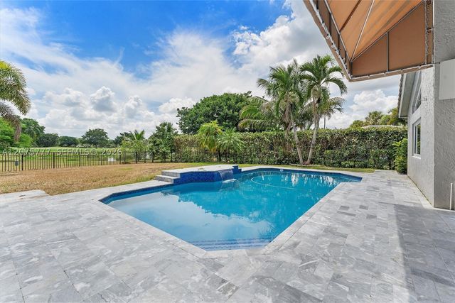 3301 NW 112th Ave, Coral Springs, FL 33065