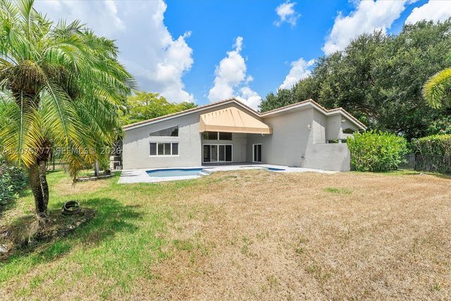 3301 NW 112th Ave, Coral Springs, FL 33065