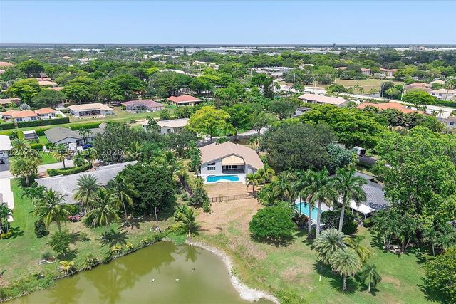 3301 NW 112th Ave, Coral Springs, FL 33065