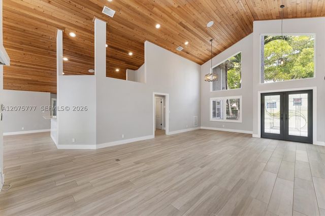 3301 NW 112th Ave, Coral Springs, FL 33065