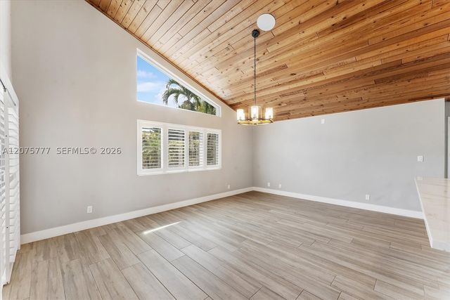3301 NW 112th Ave, Coral Springs, FL 33065