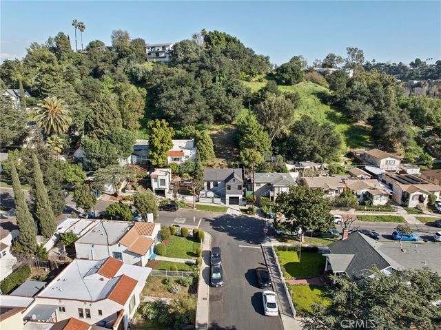4868 La Roda, Los Angeles, CA 90041