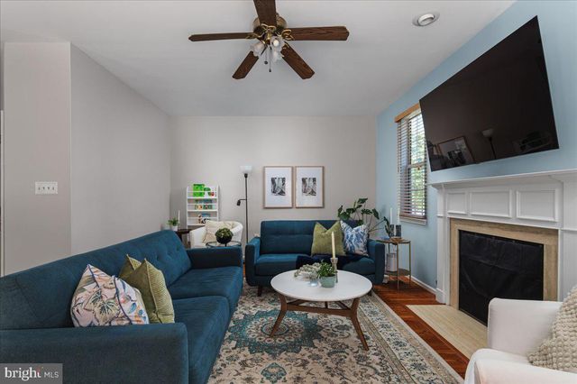 20680 LONGBANK CT, Sterling, VA 20165