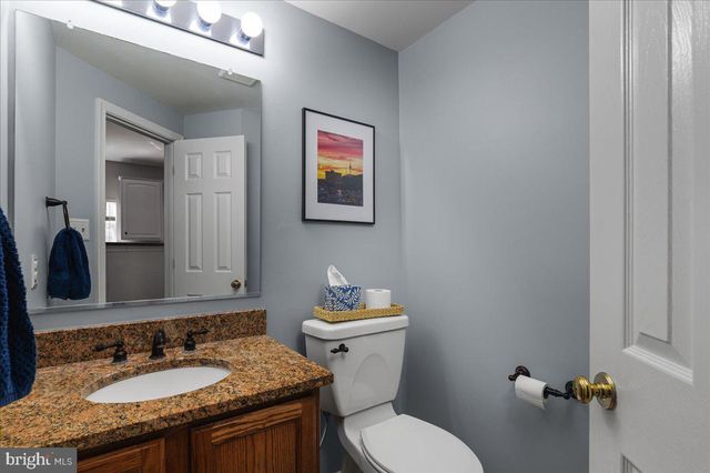 20680 LONGBANK CT, Sterling, VA 20165