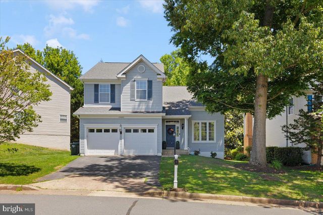 20680 LONGBANK CT, Sterling, VA 20165