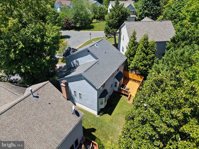 20680 LONGBANK CT, Sterling, VA 20165