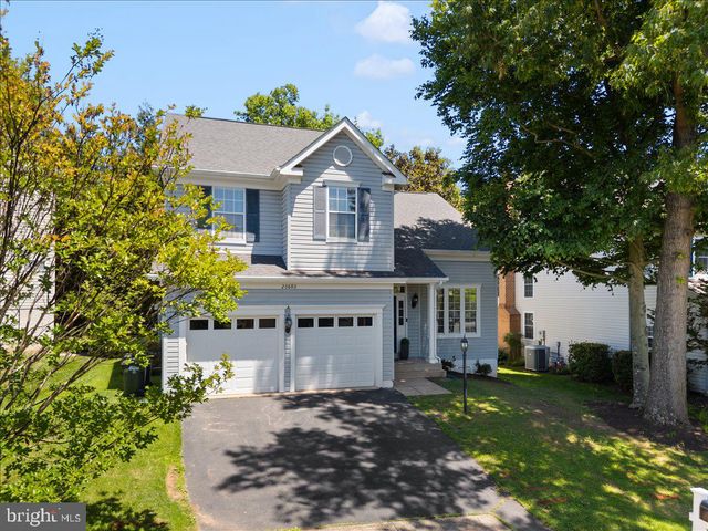 20680 LONGBANK CT, Sterling, VA 20165