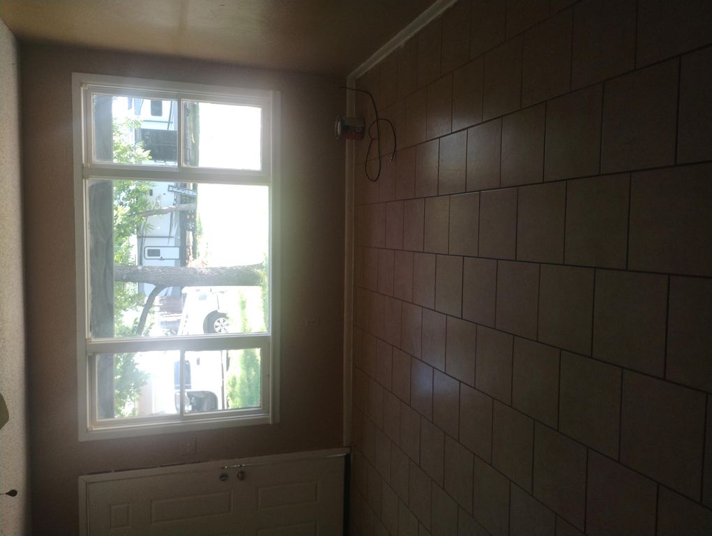 Image 5 of property listing at 212 Maryland Street, San Angelo, TX 76905