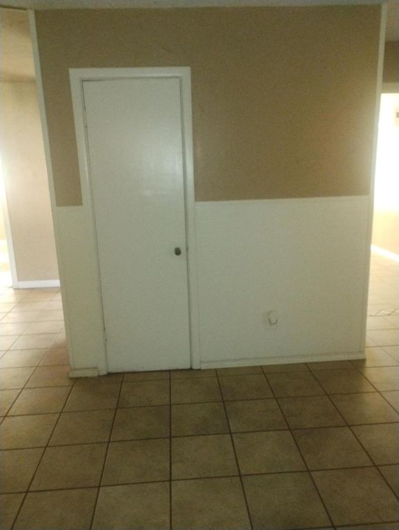 Image 6 of property listing at 212 Maryland Street, San Angelo, TX 76905