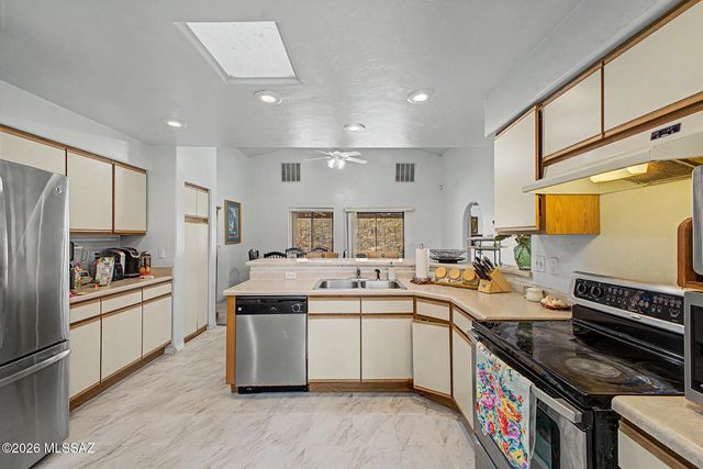 920 W Mariposa Hills Drive, Nogales, AZ 85621