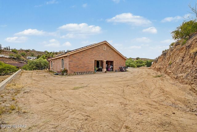 920 W Mariposa Hills Drive, Nogales, AZ 85621