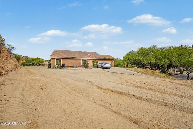 920 W Mariposa Hills Drive, Nogales, AZ 85621