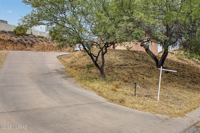 920 W Mariposa Hills Drive, Nogales, AZ 85621