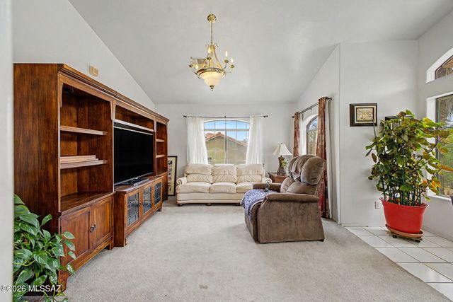 920 W Mariposa Hills Drive, Nogales, AZ 85621